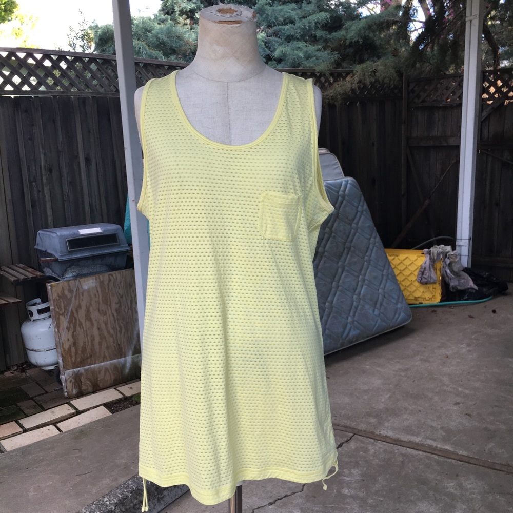 Lemon meringue Lucy top